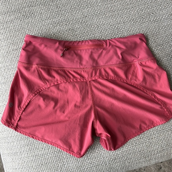 Lululemon speed up short 4” size 4 - Picture 2 of 4
